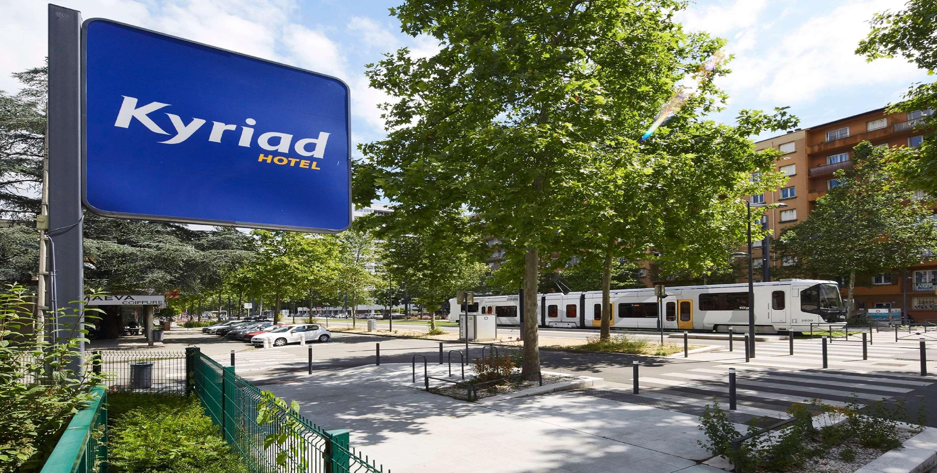 Kyriad Grenoble Centre Bagian luar foto